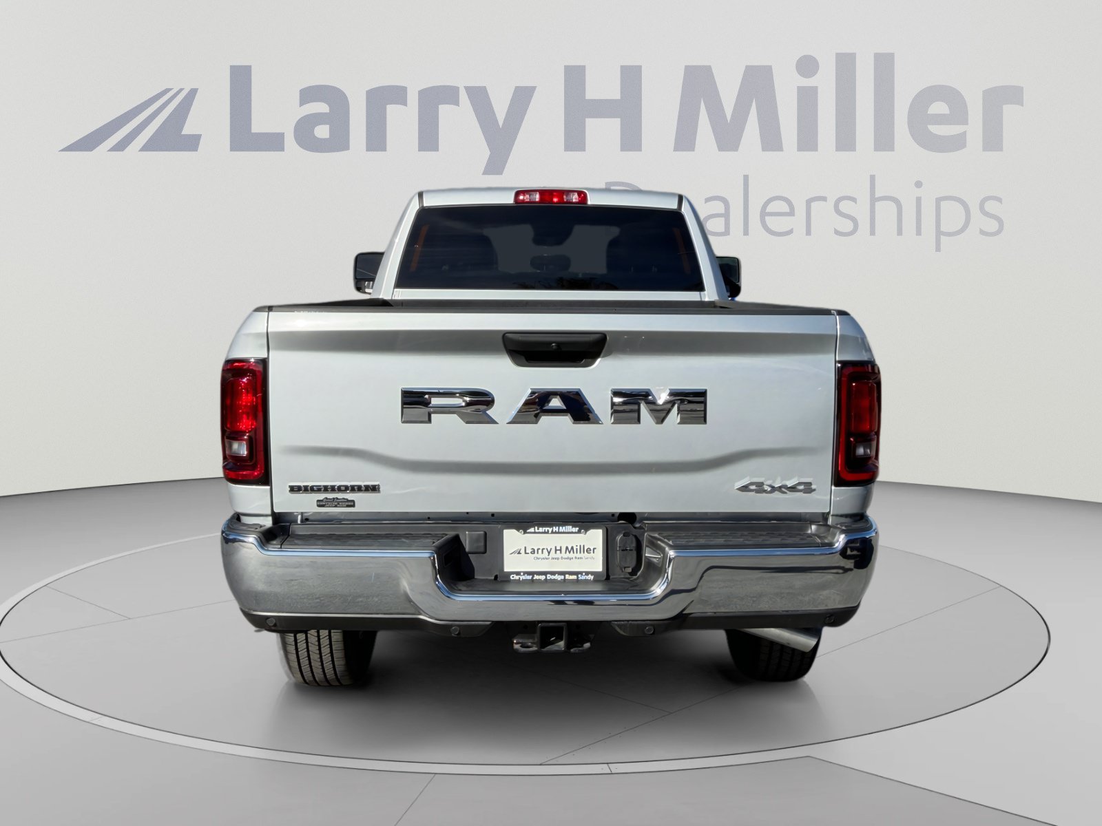 New 2026 RAM 3500 Big Horn AWD/4WD image 4