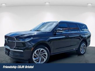 Used 2025 Lincoln Navigator Reserve AWD/4WD video 1