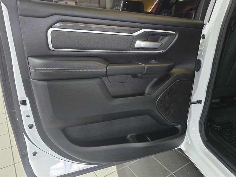 Used 2020 RAM 1500 Big Horn AWD/4WD image 10