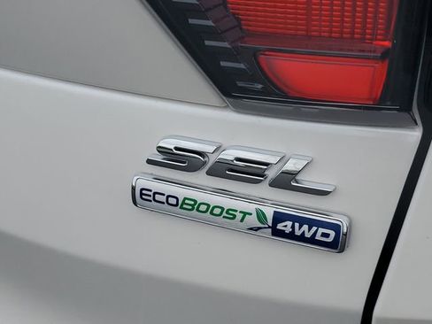 Used 2018 Ford Escape SEL w/ Canadian Touring Package AWD/4WD image 6