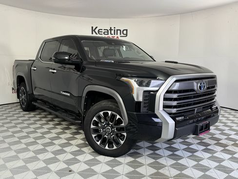 Used 2024 Toyota Tundra Limited w/ Power Package AWD/4WD image 3