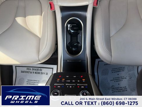 Used 2018 Lincoln MKC Premiere FWD image 20