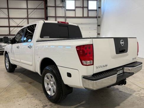 Used 2004 Nissan Titan LE w/ (Tow) Big Tow Pkg AWD/4WD image 11