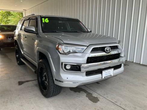 Used 2016 Toyota 4Runner Limited AWD/4WD image 25