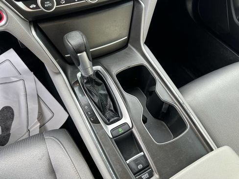 Used 2019 Honda Accord LX image 18