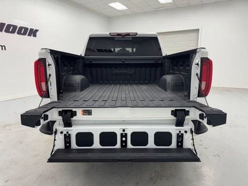 Used 2021 GMC Sierra 1500 AT4 w/ AT4 Premium Package AWD/4WD image 33