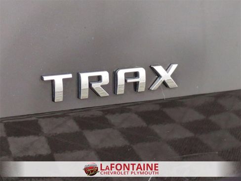 Certified 2022 Chevrolet Trax LT w/ Midnight Edition image 30