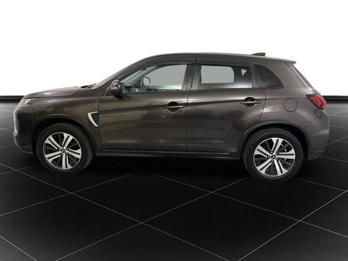 Used 2021 Mitsubishi Outlander Sport SE image 2