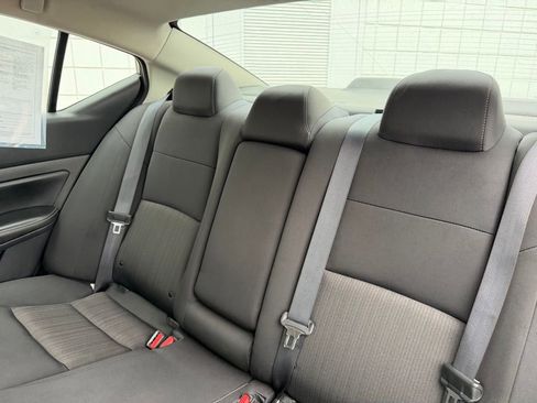 Used 2024 Nissan Altima 2.5 SV image 19