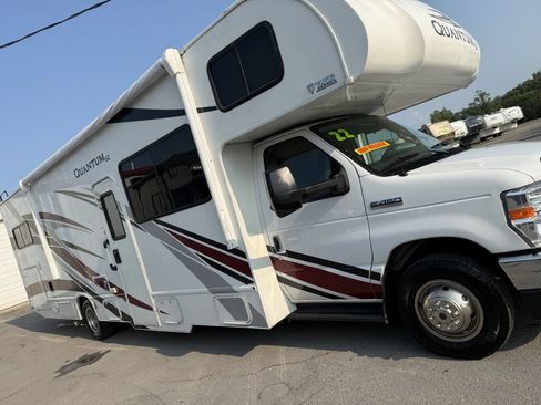 Used 2021 Ford E-450 and Econoline 450 Super Duty w/ Motorhome Prep Package RWD image 27