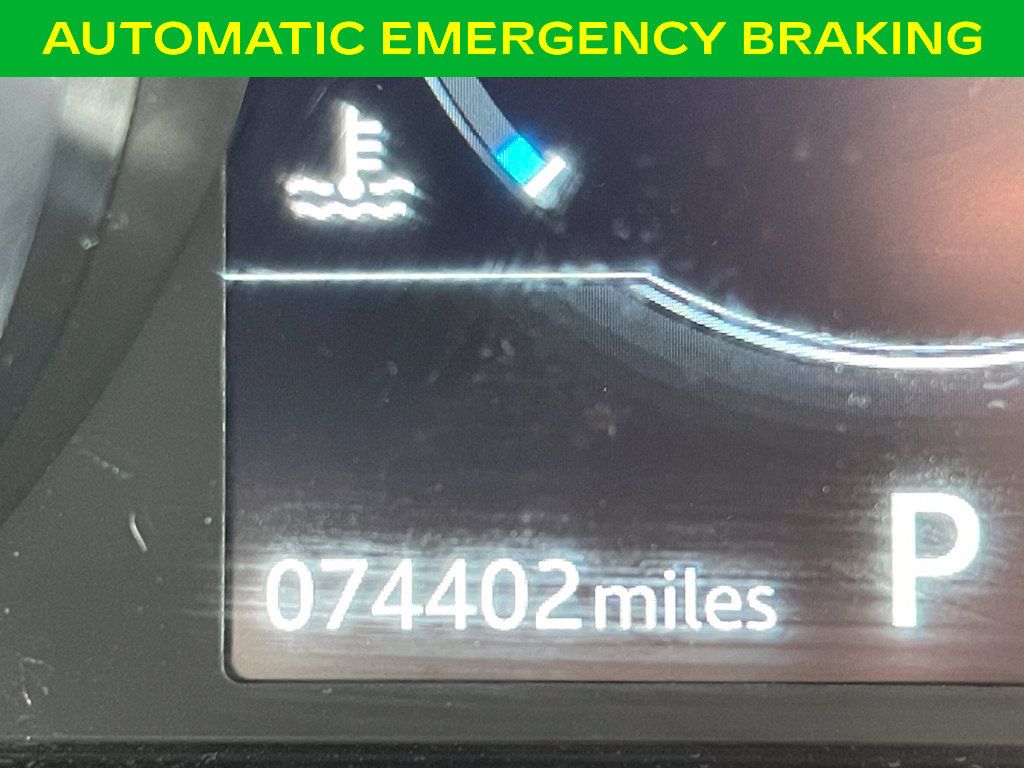 Used 2019 Land Rover Discovery Sport HSE AWD/4WD image 19