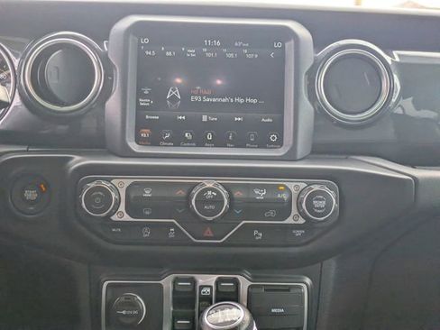 Used 2021 Jeep Wrangler Unlimited Sahara image 18