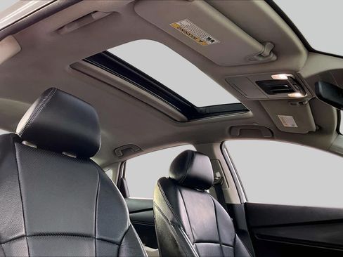 Used 2023 Honda Accord EX image 13