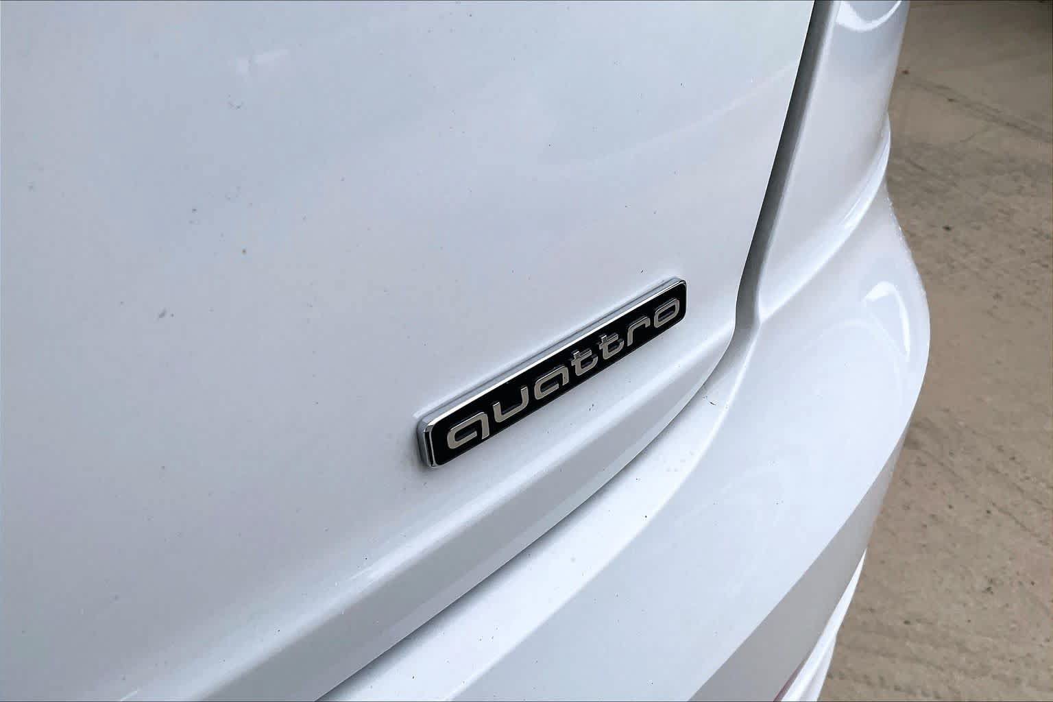 Used 2023 Audi Q8 Premium Plus AWD/4WD image 10