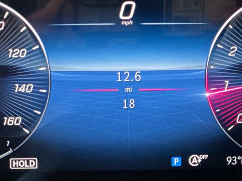 New 2025 Mercedes-Benz GLC 63 AMG S image 34