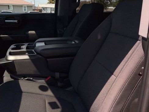 Used 2021 Chevrolet Silverado 1500 Custom image 19