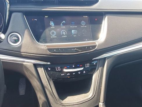 Certified 2017 Cadillac XT5 Luxury AWD/4WD image 13