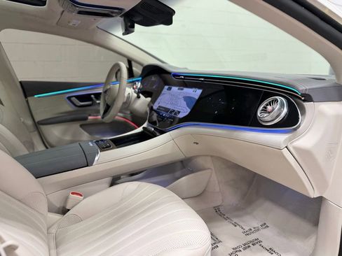 Used 2023 Mercedes-Benz EQS 580 4MATIC Sedan image 46