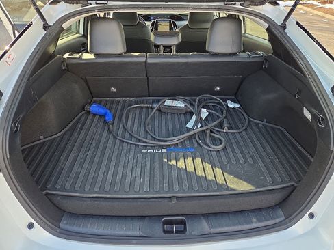 Certified 2022 Toyota Prius Prime XLE image 28