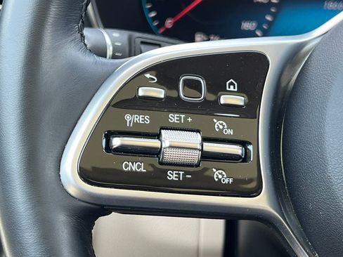 Certified 2022 Mercedes-Benz GLC 300 4MATIC image 21