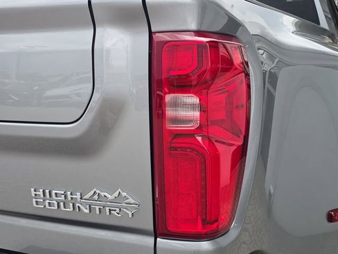 Certified 2025 Chevrolet Silverado 3500 High Country w/ High Country Premium Package AWD/4WD image 8