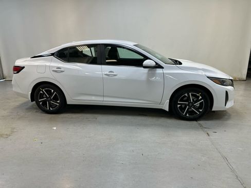 New 2025 Nissan Sentra SV w/ All-Weather Package image 10