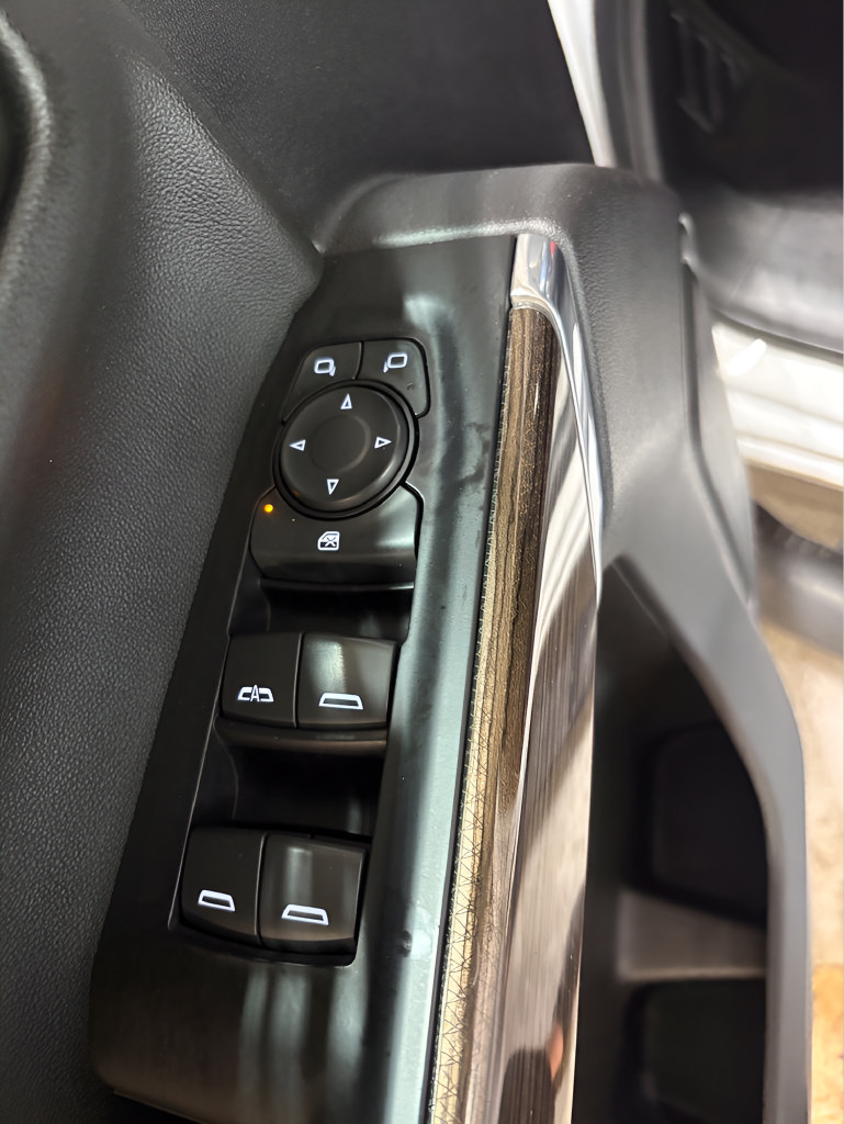 Used 2020 Chevrolet Silverado 1500 LT w/ All-Star Edition AWD/4WD image 25