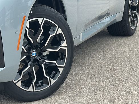 New 2026 BMW X3 xDrive30 w/ Premium Package AWD/4WD image 3