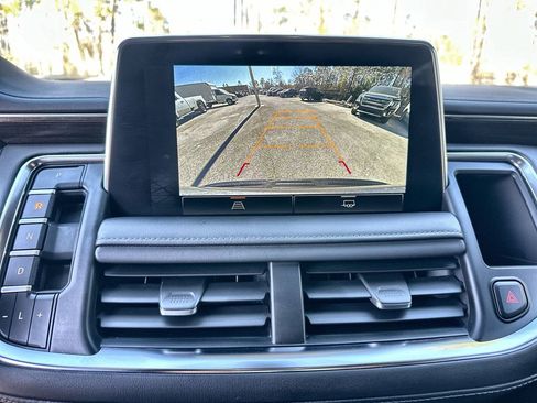 Used 2022 GMC Yukon SLE w/ Gmc Pro Safety Plus Package image 15