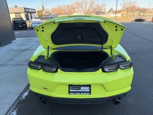 Used 2020 Chevrolet Camaro LT w/ RS Package image 8