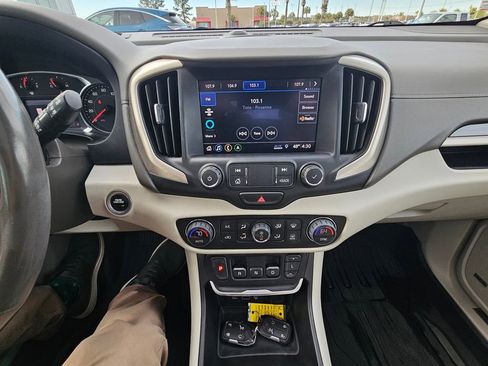 Used 2020 GMC Terrain Denali w/ Denali Premium Package FWD image 23