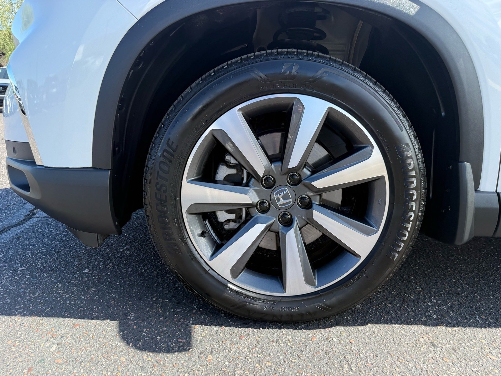 Used 2024 Honda Pilot Elite image 12