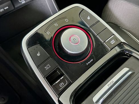 Used 2022 Kia Niro EX FWD image 19