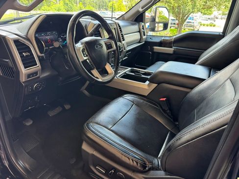 Used 2018 Ford F250 Lariat w/ Lariat Ultimate Package AWD/4WD image 14