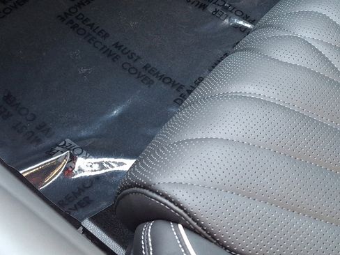 Certified 2025 Genesis G90 3.5T image 26