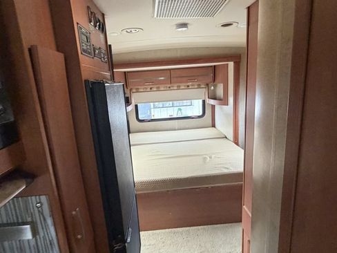 Used 2013 Mercedes-Benz Sprinter 3500 image 22