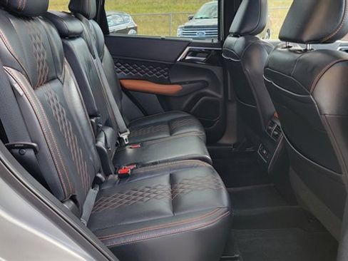 Used 2022 Mitsubishi Outlander SEL image 41