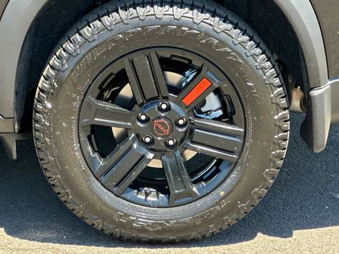 New 2026 Nissan Rogue SV AWD/4WD image 25
