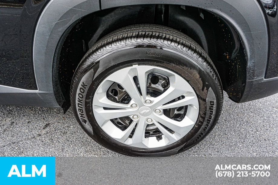 Used 2025 Chevrolet Trax LS FWD image 16
