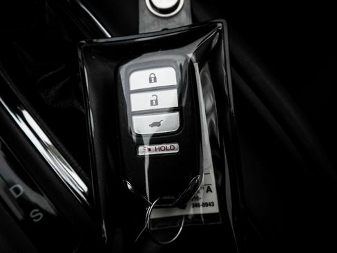 Used 2017 Honda HR-V EX image 41