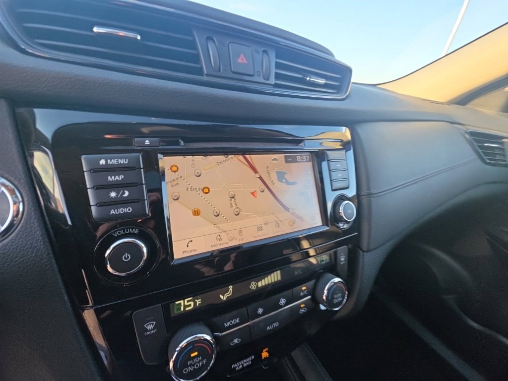 Used 2020 Nissan Rogue SL w/ Premium Package AWD/4WD image 16