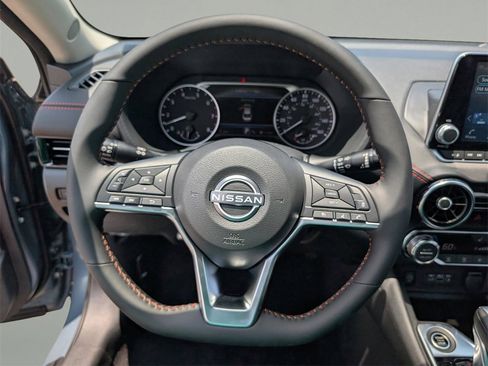 New 2025 Nissan Sentra SR image 16