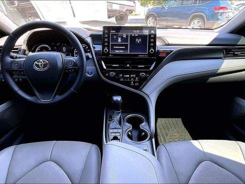 Used 2023 Toyota Camry XSE FWD image 15
