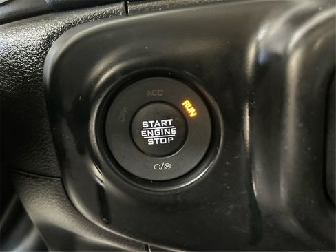 Used 2022 Jeep Gladiator Overland w/ Popular Equipment Package image 27