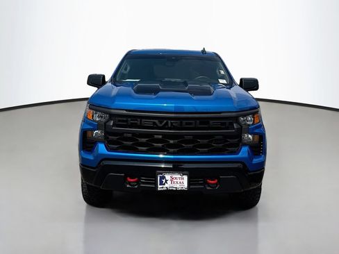 Used 2024 Chevrolet Silverado 1500 Custom Trail Boss w/ LPO, Dark Essentials Package AWD/4WD image 2