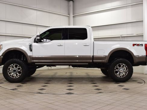 Used 2022 Ford F250 King Ranch w/ King Ranch Ultimate Package image 4