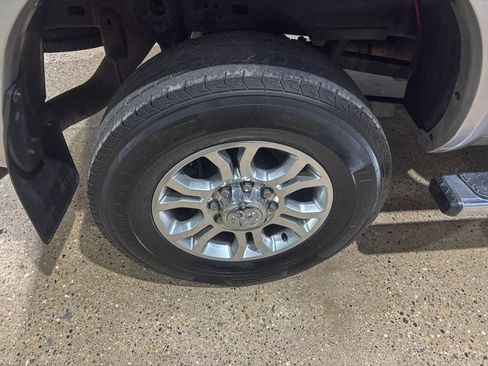 Used 2016 RAM 2500 Laramie w/ Convenience Group image 10