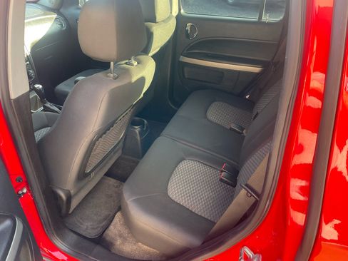 Used 2011 Chevrolet HHR LT w/ LT Preferred Equipment Group image 21