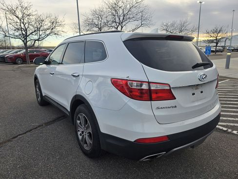 Used 2014 Hyundai Santa Fe GLS image 5