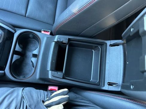 Used 2024 Chevrolet Colorado Z71 w/ Z71 Convenience Package 2 image 18